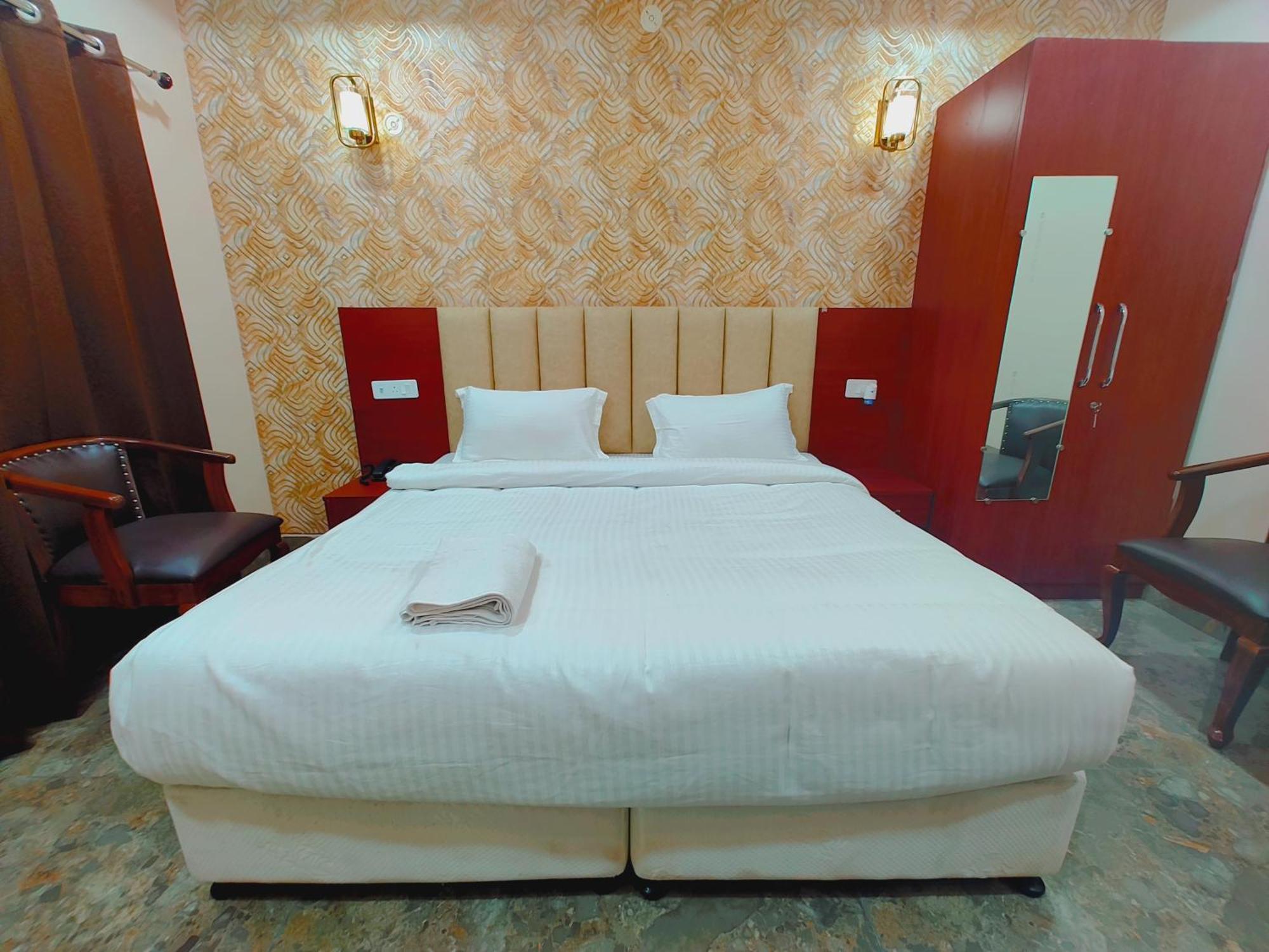 Awadh Samrat Resort Ayodhya Екстер'єр фото
