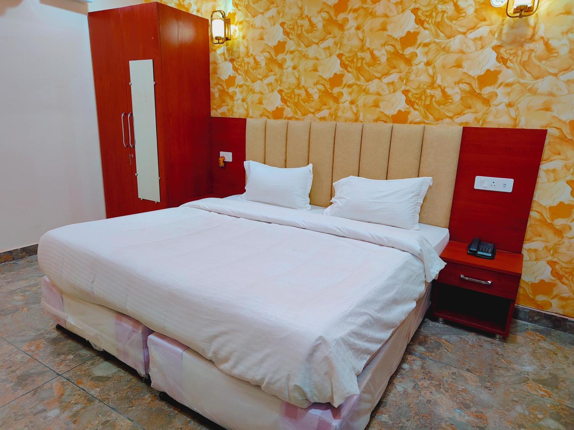 Awadh Samrat Resort Ayodhya Екстер'єр фото
