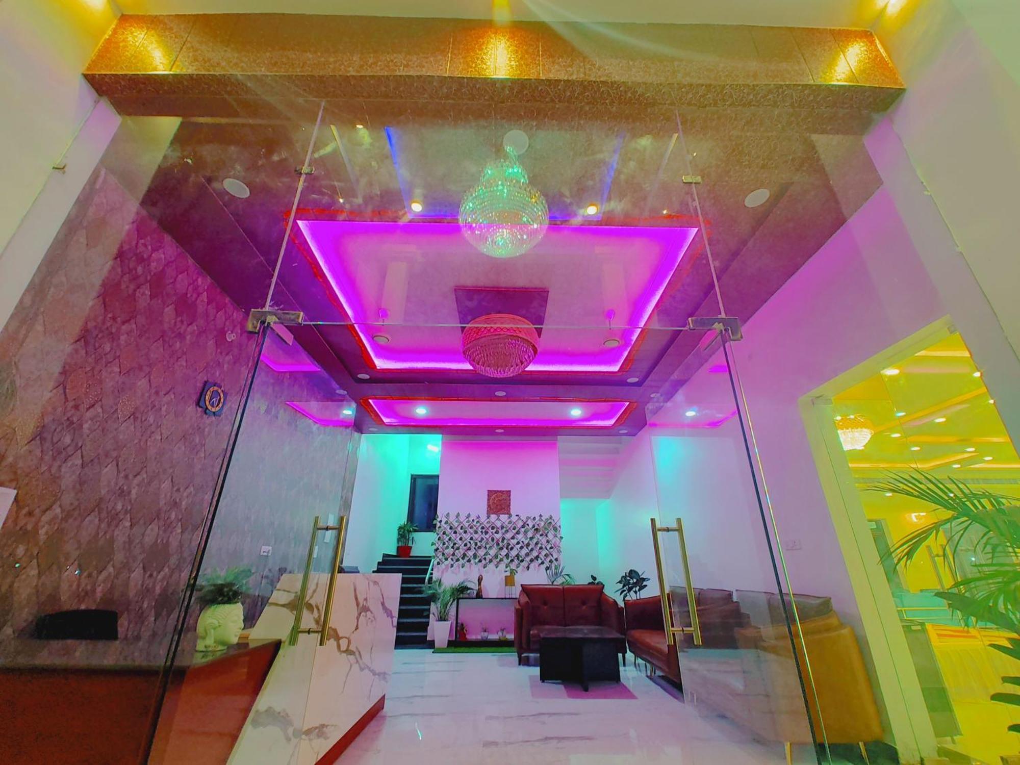 Awadh Samrat Resort Ayodhya Екстер'єр фото