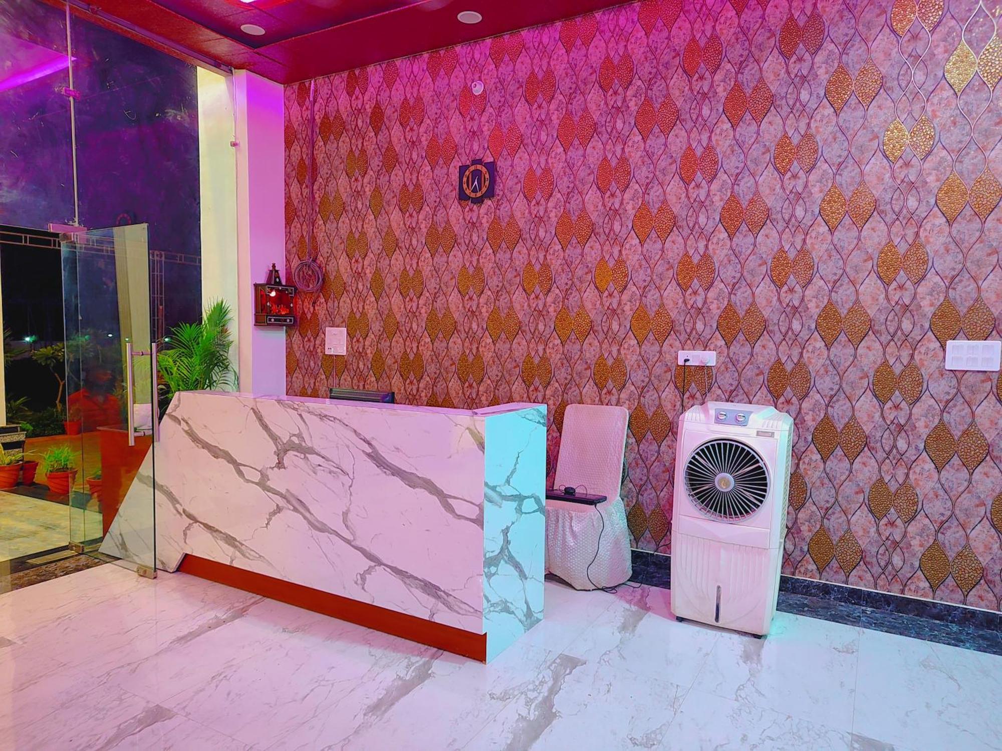 Awadh Samrat Resort Ayodhya Екстер'єр фото